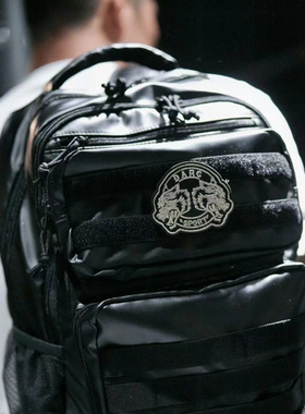 Darc狼头32L运动战术双肩包多功能收纳腰带健身休闲登山户外包男