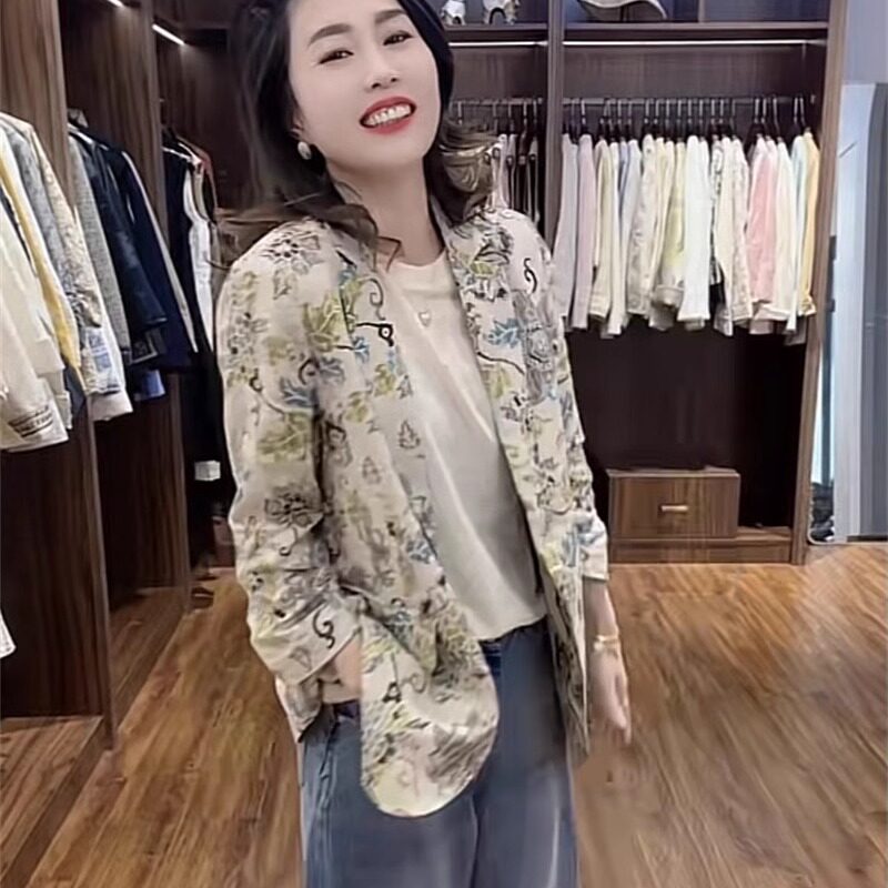 简约洋气西服时髦牛仔裤潮