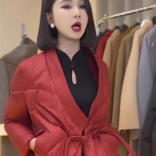 2025早春女士网红新款红色中年年轻韩版简约气质保暖外套棉服穿搭