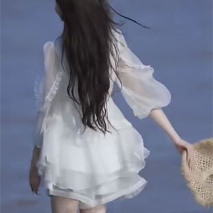 俏皮海边活泼白色干净清新温柔长袖 镂空气质上衣拼接搭配短裤 女装
