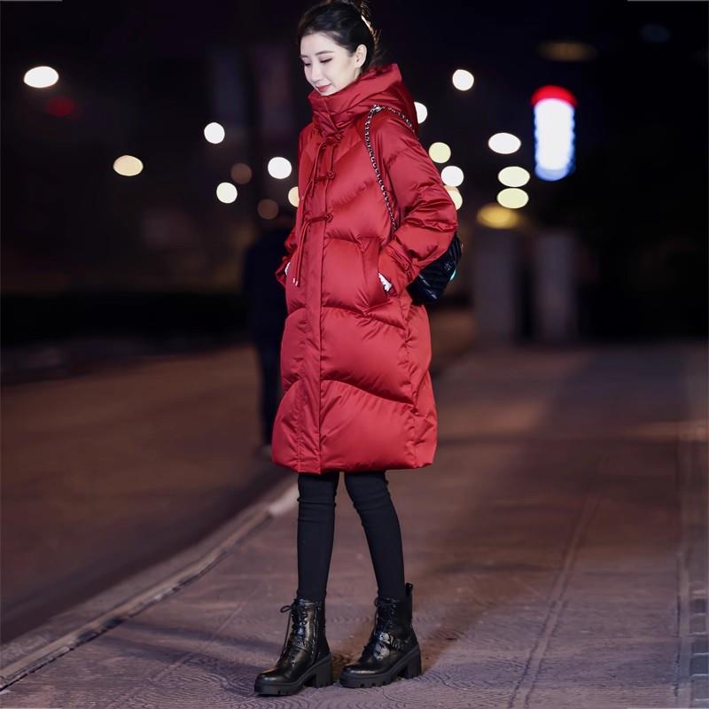 玛古芭红色羽绒服女2025新款冬季中长款连帽白鸭绒加厚小个子外套