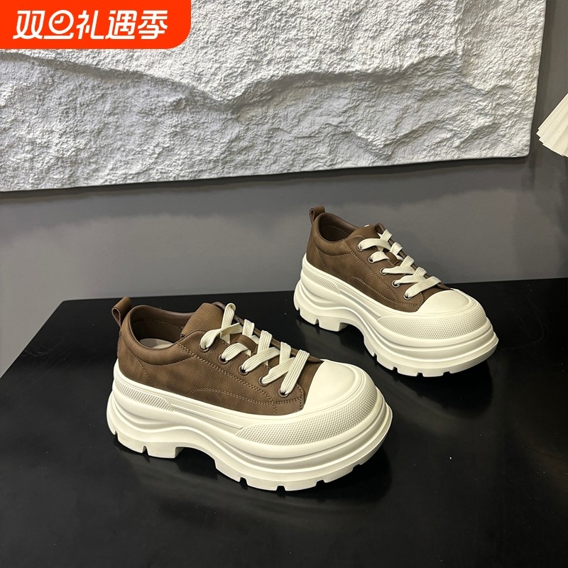 巨好看不累脚厚底增高松糕鞋子女百搭板鞋2025秋季新款爆款休闲鞋