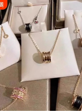 小蛮腰弹簧项链男女V金镀18K黑陶瓷钻小红人慈善款吊坠不掉色金色