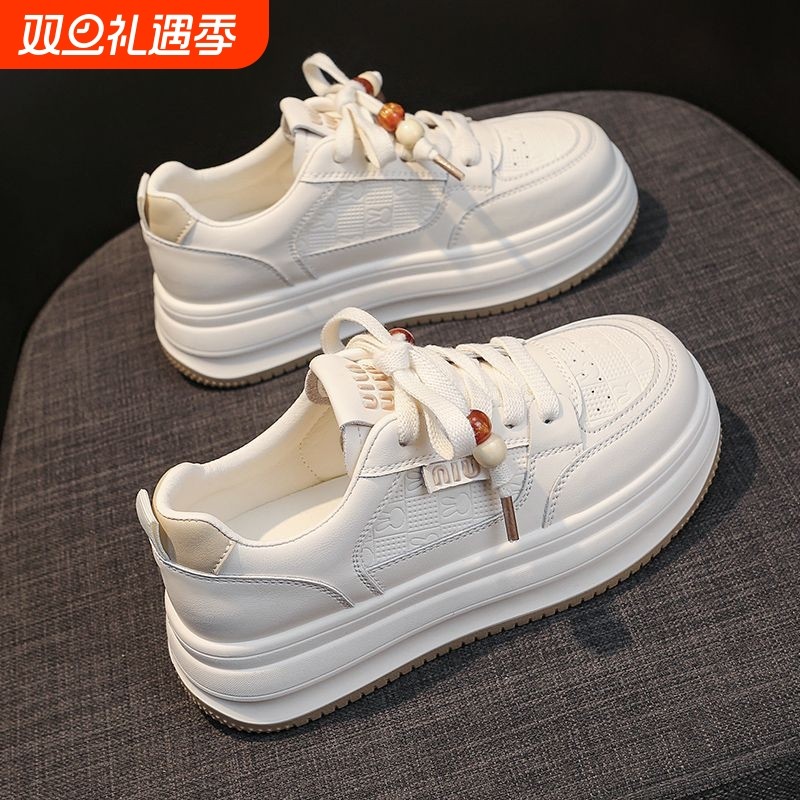 品牌特价厚底小白鞋女2025新款松糕春秋女鞋轻便软底学生透气皮面