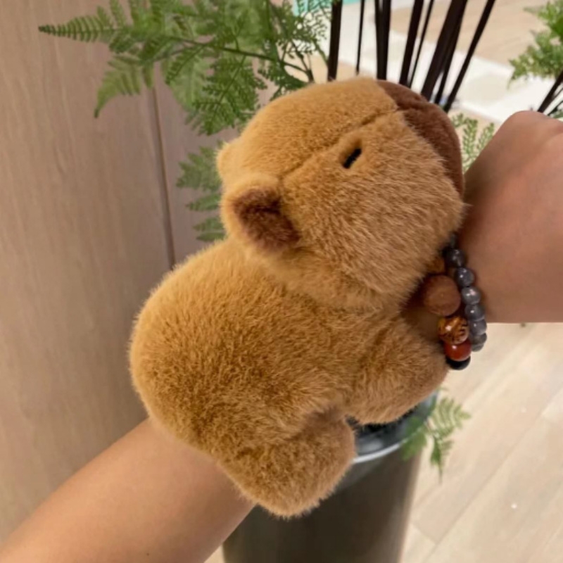 卡皮巴拉公仔毛绒玩具水豚玩偶啪啪圈手环腕卡比吧啦拍拍娃娃儿童