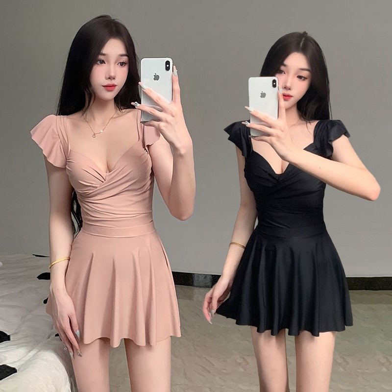 泳衣女夏高级感2025新款连体裙式保守遮肚显瘦钢托聚拢泡温泉泳装