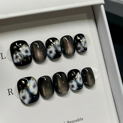 【凌洛原创】手工水彩黑金复古小花猫眼美甲穿戴甲短款显白指甲