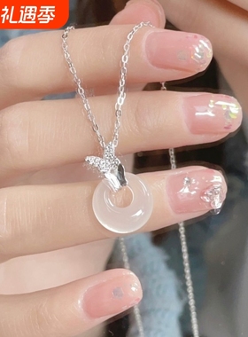 S925纯银蝶恋和田玉平安扣项链女款锁骨链百搭玉髓吊坠情人节礼物
