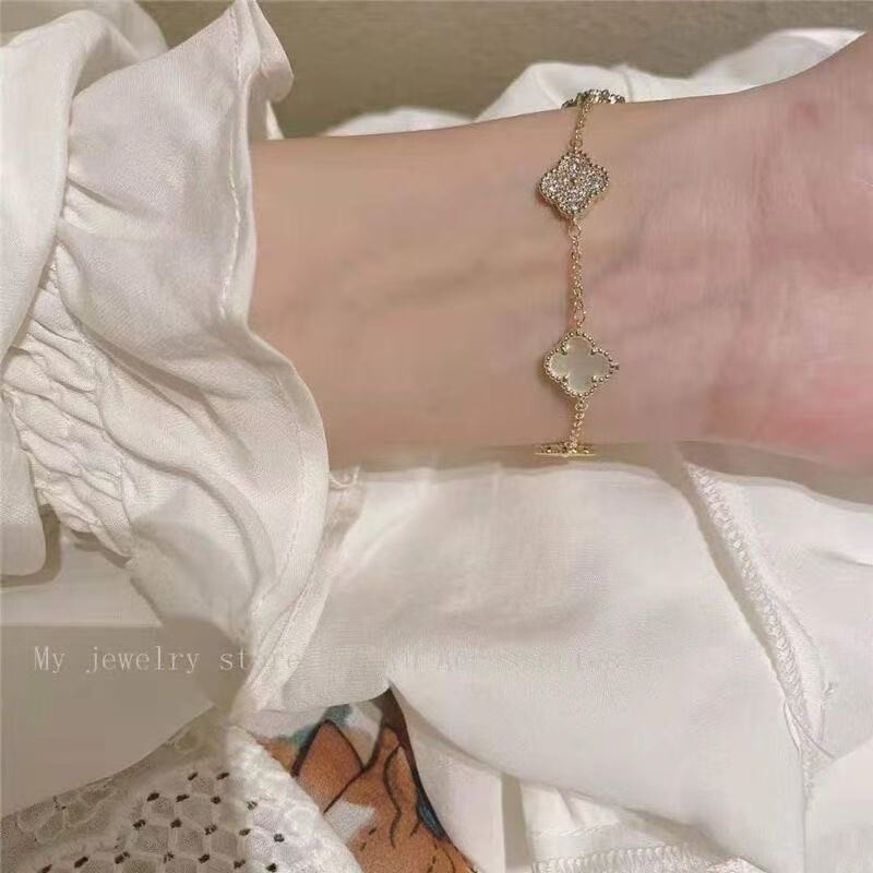 双面贝壳锆石四叶草手链女 轻奢ins镀金网红小众微镶锆石轻奢手链