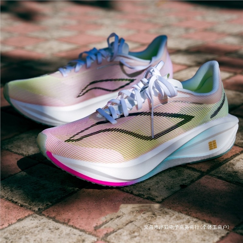 飞电5c四季男鞋2025新款透气网面初中学生碳板轻量休闲运动跑步鞋