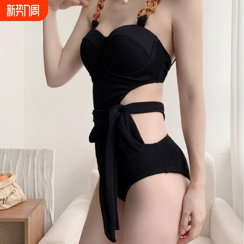 黑色高级感时尚连体2025新款泳衣女小胸钢托聚拢遮肚温泉保守性感