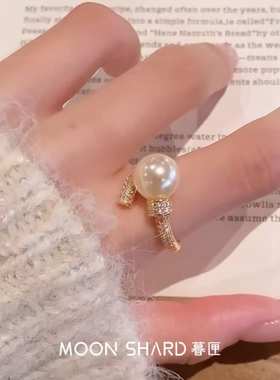 悬空仿珍珠戒指小众新款设计气质复古高级时尚指环秋冬新款指环