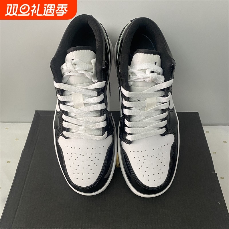 夏季J1Low烟灰黑白熊猫影子灰水洗牛仔蓝红绿脚趾男女情侣鞋平底