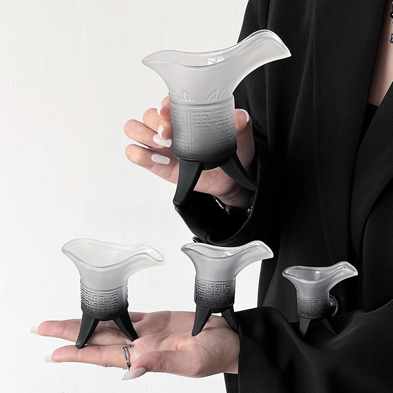 黑色古代帝王酒杯家用创意高级感搞怪秦始皇爵杯茶饮玻璃喝水杯子