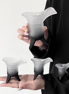 黑色古代帝王酒杯家用创意高级感搞怪秦始皇爵杯玻璃喝水杯子磨砂