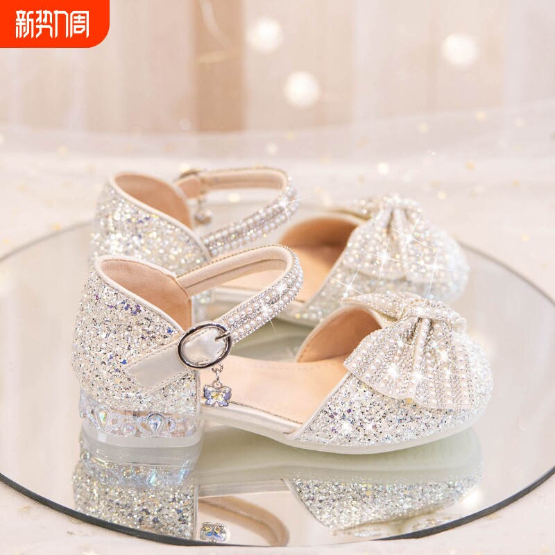 女童公主鞋2026新款儿童凉鞋夏季小女孩水晶鞋高跟鞋女宝皮鞋软底