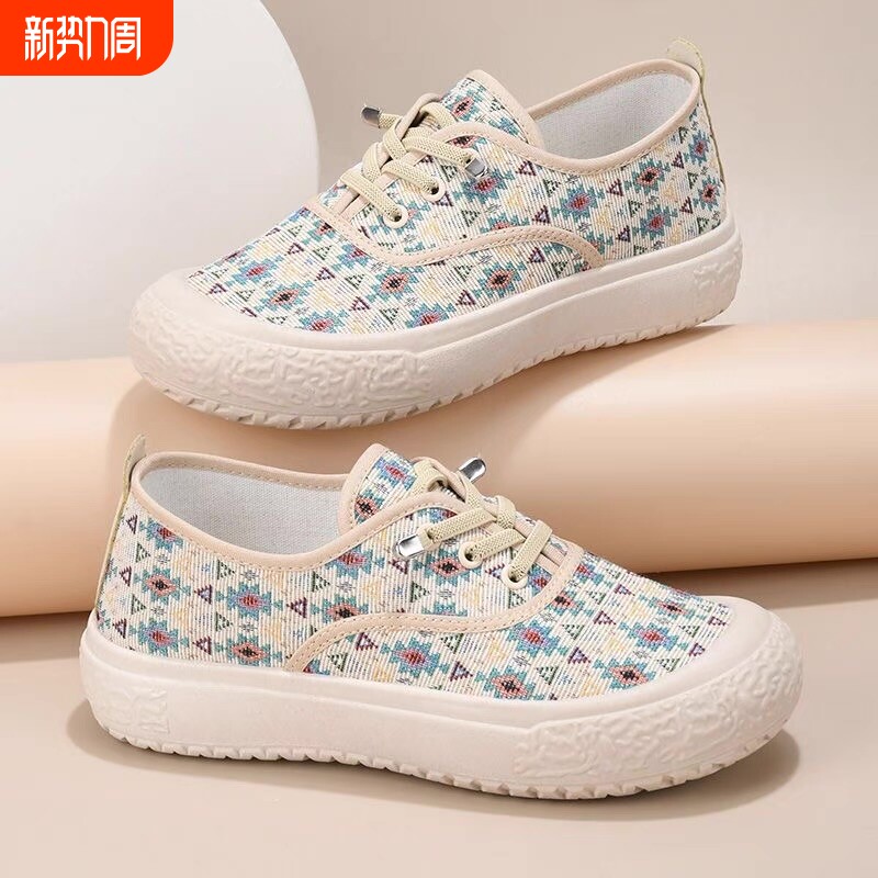 春秋厚底老北京布鞋女鞋不累脚休闲新款帆布鞋小香风渔夫鞋透气