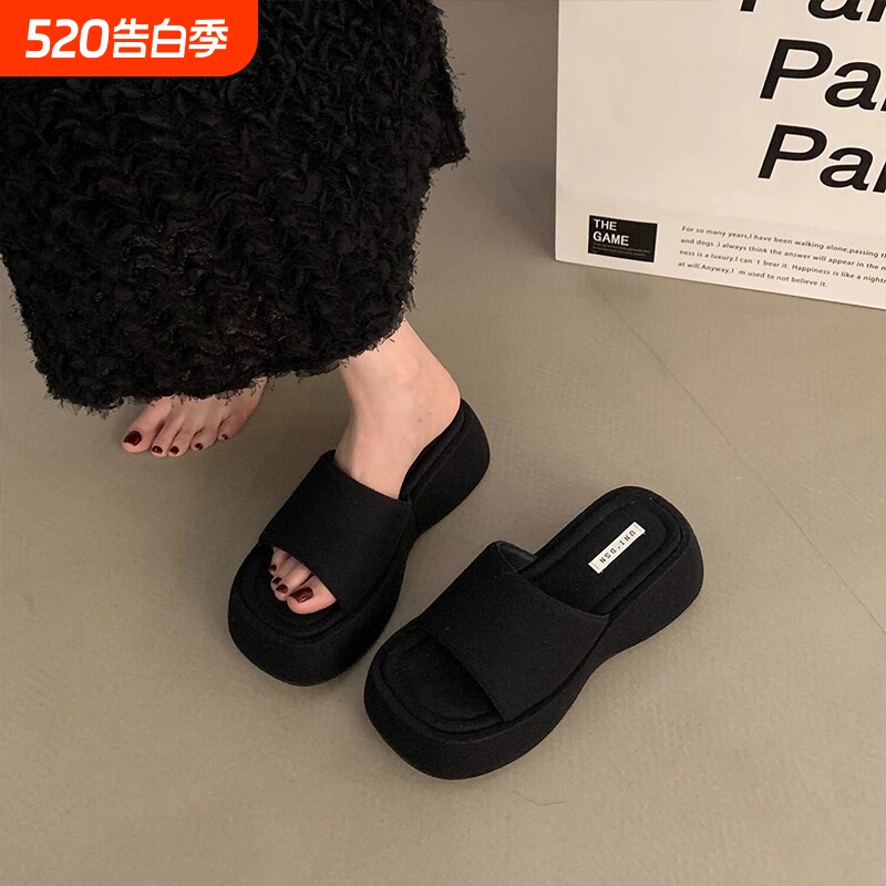 增高厚底凉拖鞋女夏季外穿2026新款孕妇一字拖配裙子凉鞋黑色舒适