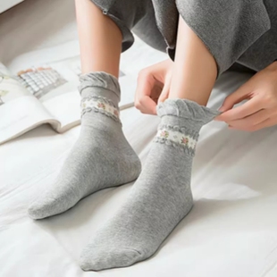 秋冬款 精梳棉袜子女宽松孕妇袜保暖月子袜百搭睡眠女袜灰色白色