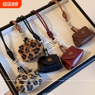 项链包藏心动 复古豹纹皮质零钱包女长款毛衣链收纳包包挂脖配饰
