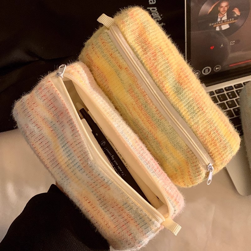 小清新圆筒毛绒针织笔袋大容量初高中女生文具铅笔盒化妆品收纳包大容量文具收纳
