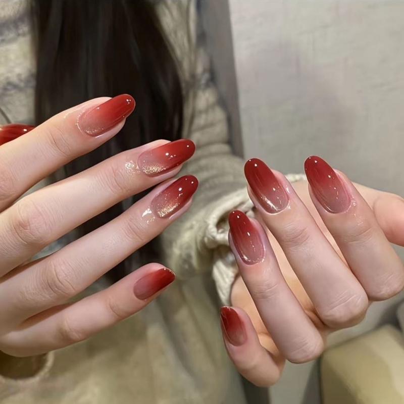 酒渍红茶纯手工渐变穿戴甲显白纯欲风修饰手型椭圆酒红扁平