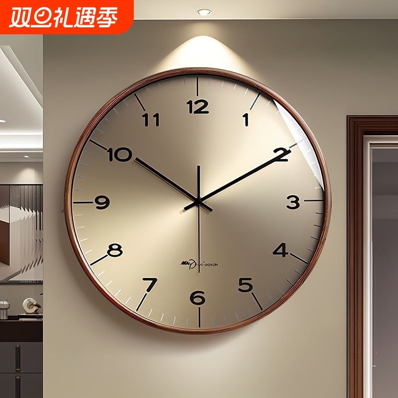 现代简约实木挂钟2024新款客厅家用网红钟表大气挂表创意挂墙时钟
