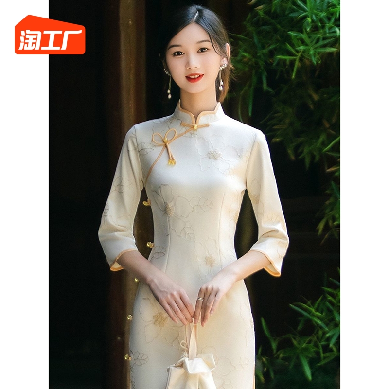 Lightweight cheongsam, elite dress, long sleeve, 2023 collection, autumn, bright catchy style, Chinese style