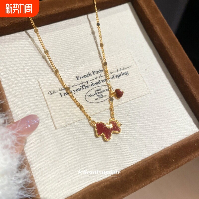 2026女款马上有钱吊坠红色爱心锁骨链高级感轻奢百搭项链毛衣链