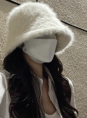 高级感白色兔毛渔夫帽女2025新款