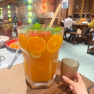网红餐厅4升巨型特大号酒杯超大啤酒杯4000ml大容量今晚就这一杯