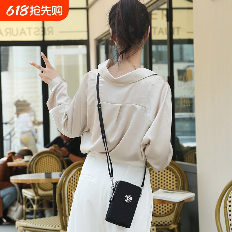 2025新款夏季手机包女斜挎迷你小包包放手机袋布包妈妈挂脖零钱包