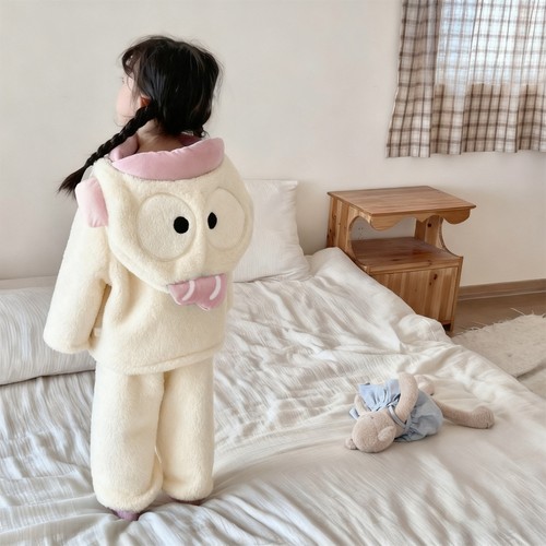 白色丑鱼儿童睡衣珊瑚绒家居服