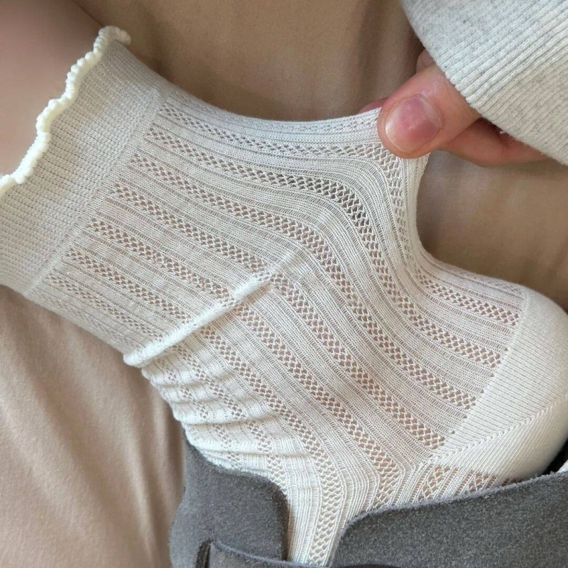 白色木耳边堆堆袜子女中筒袜秋冬季款防臭花边纯色日系jk学生长袜