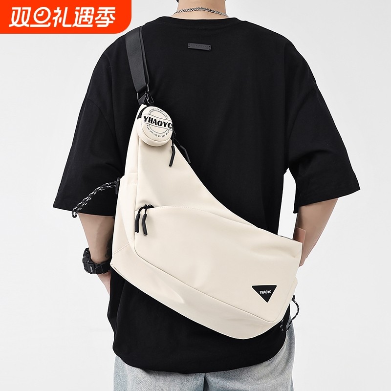 斜挎包男款休闲新款通勤单肩包2025大容量机能邮差包男士旅行背包