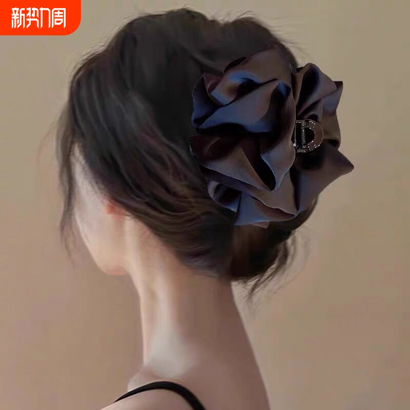 黑色缎面泡泡抓夹女高级感新款显发量后脑勺发夹女头饰盘发鲨鱼夹
