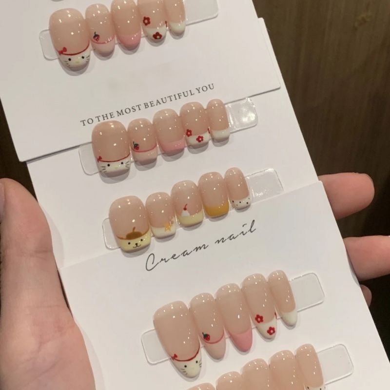 【布丁小狗】可爱卡通手工穿戴甲美甲短款2025新款猫眼穿戴甲美甲