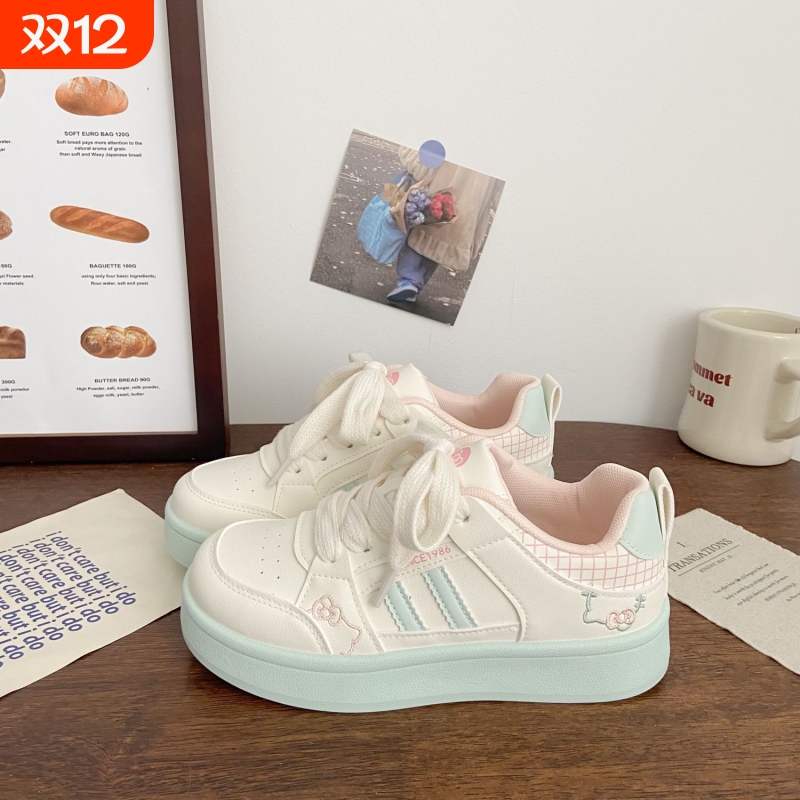 品牌断码厚底小白鞋女透气2025夏秋新款chic小众设计休闲学生运动