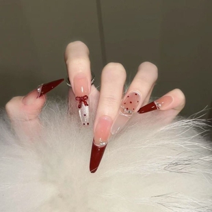 秋冬显白波点法式穿戴甲长款美甲贴片红色椭圆杏仁蝴蝶结带钻固态