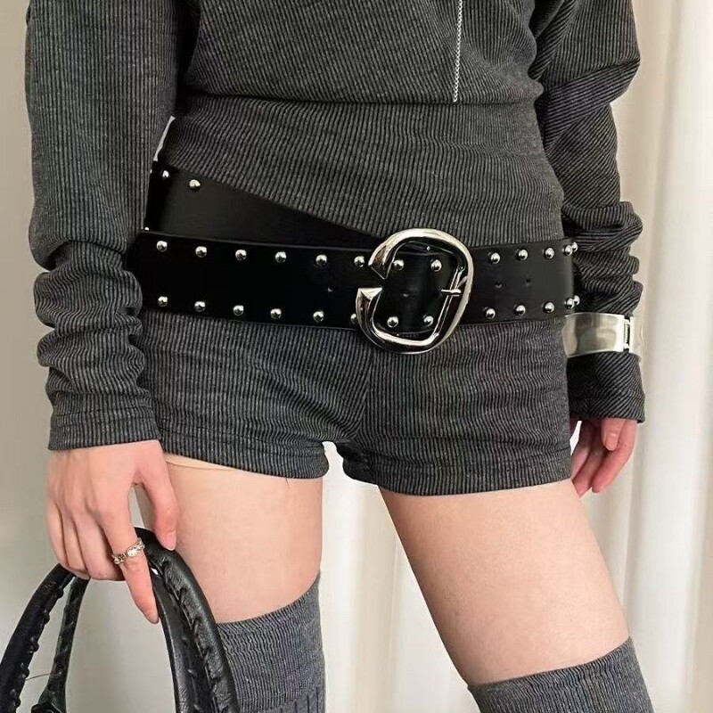重工设计感宽版腰带女朋克风铆钉配裙子裤子腰封美式辣妹风皮带潮