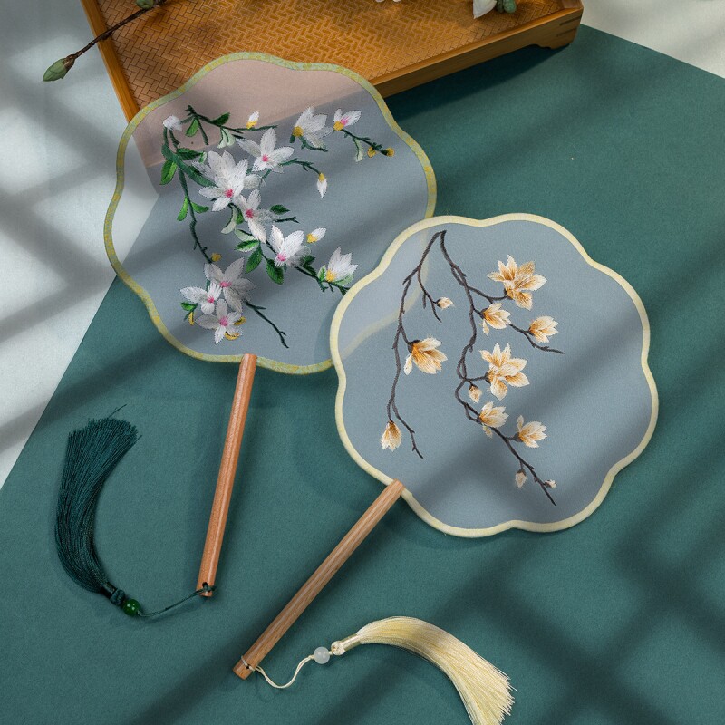 中国风刺绣团扇古风扇子八瓣夏季流苏舞蹈扇女古装汉服旗袍机绣扇
