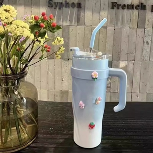 新款 巨无霸保温杯大容量不锈钢高颜值女生冰霸杯水杯杯子吸管红色