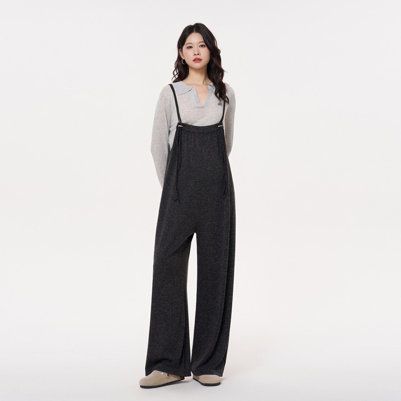 momstudios孕妇背带裤2025秋季新款猪鼻扣设计减龄可调