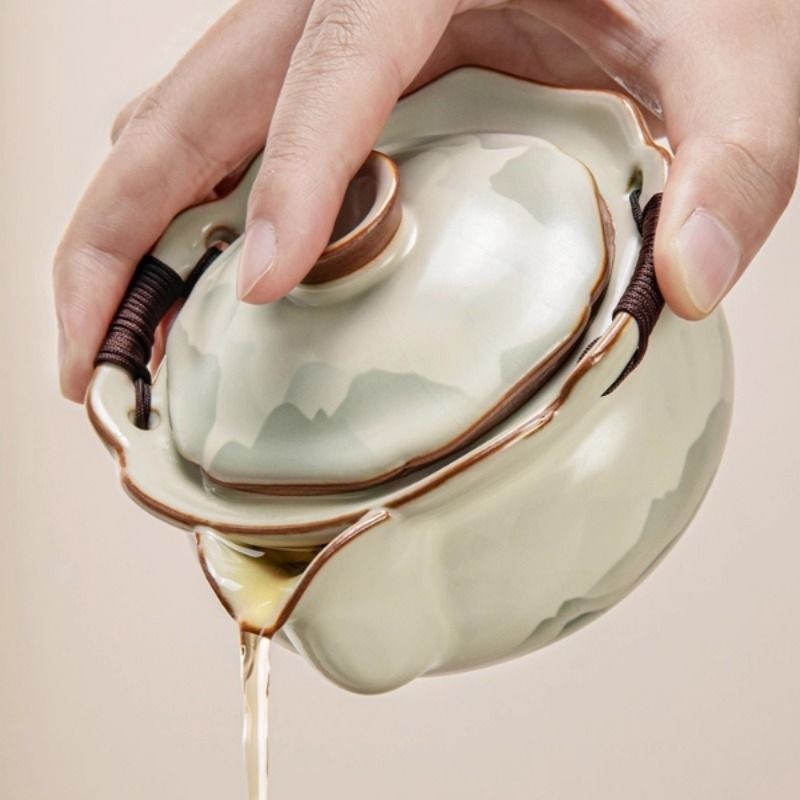 2025新款汝窑盖碗茶杯泡茶碗单个高档带盖功夫茶具陶瓷防烫手抓壶