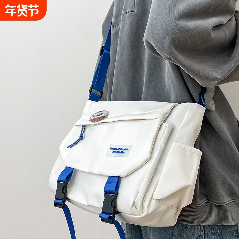 男士斜挎包机能工装日系休闲潮牌单肩包大容量背包男包邮差包通勤