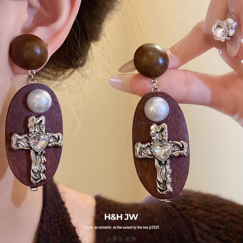 秋冬棕色哥特女耳环耳饰镶钻木头珍珠椭圆形十字架吊坠耳坠耳钉