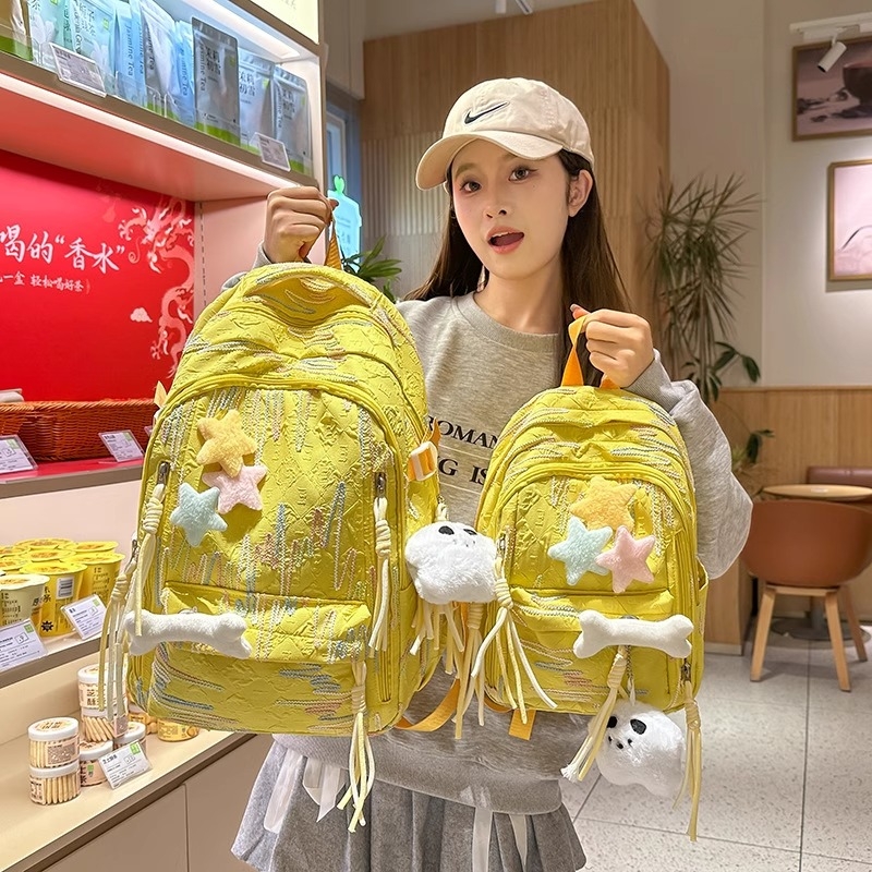 高颜值书包女初中生韩版森系大容量背包少女小学生时尚轻便双肩包