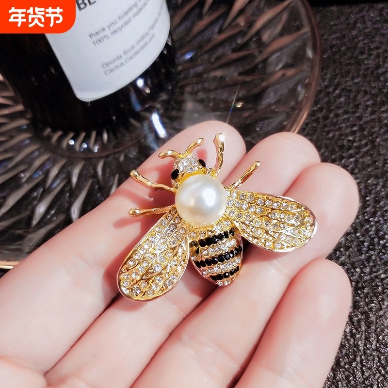 小蜜蜂胸针女胸花珍珠别针韩国奢华大气简约可爱学生配饰外套大衣