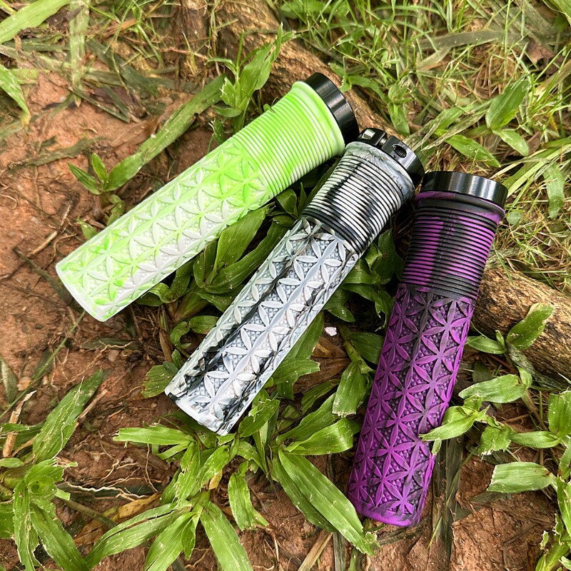 通用山地车把套混色橡胶防滑减震平衡车折叠车骑行自行车握把配件