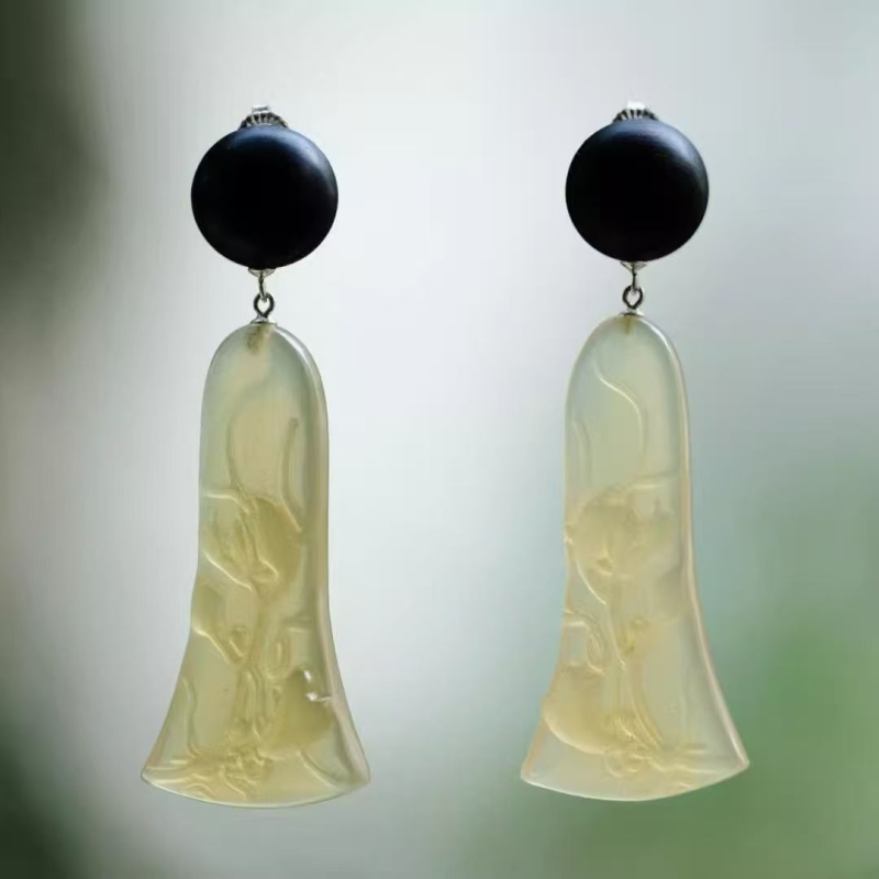 汉服旗袍新中式雕花耳环小众轻奢高级感2025新款国风时尚气质耳饰